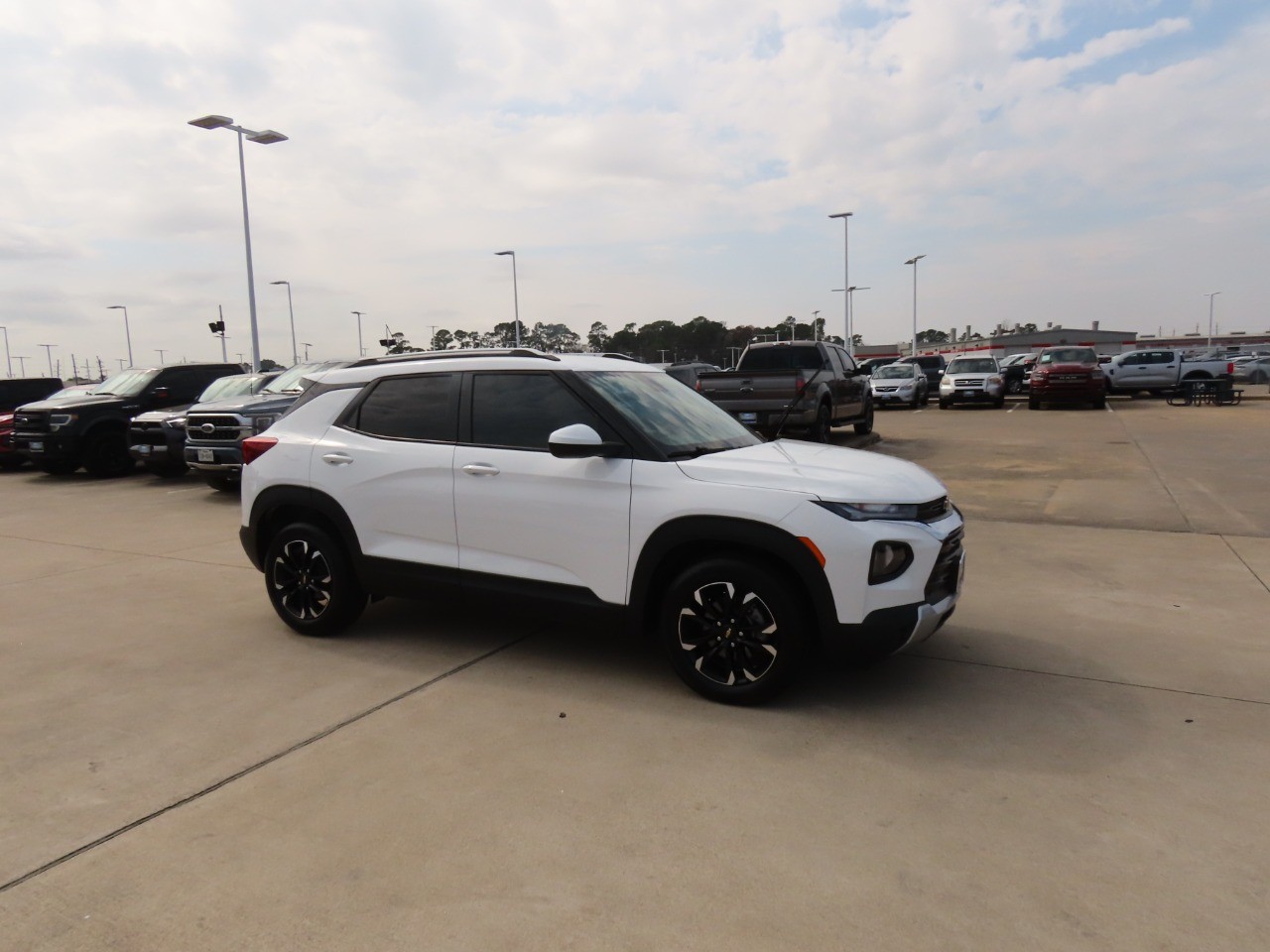 used 2023 Chevrolet TrailBlazer car, priced at $21,999