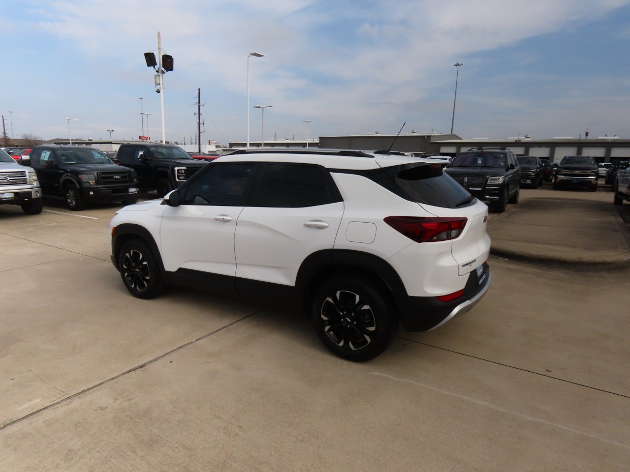 used 2023 Chevrolet TrailBlazer car, priced at $21,999