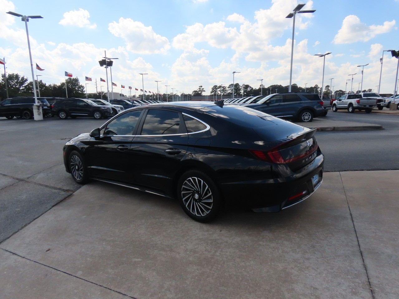 used 2021 Hyundai Sonata Hybrid car, priced at $23,999