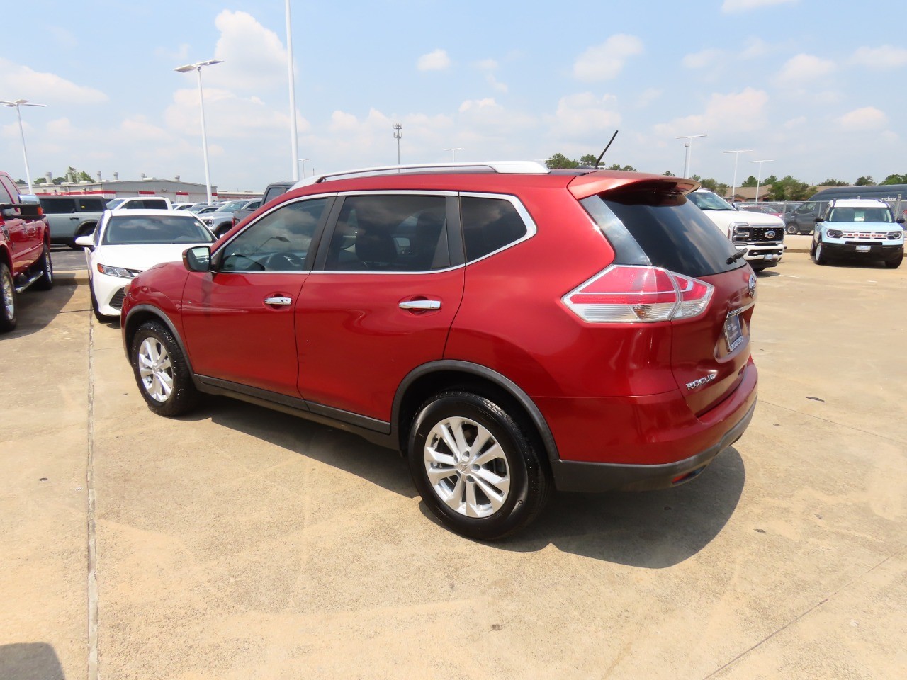 used 2016 Nissan Rogue car, priced at $13,999