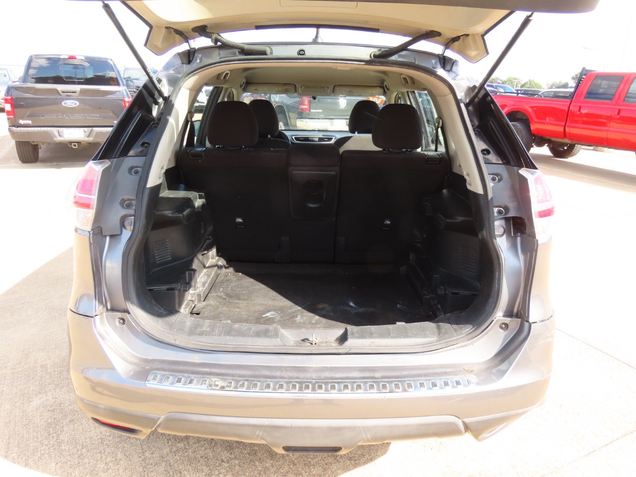 used 2015 Nissan Rogue car, priced at $7,999